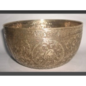 Mangkuk Perak Berbunga