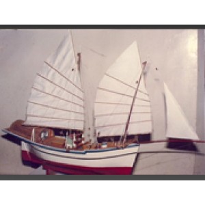 Model Perahu Besar Dogol