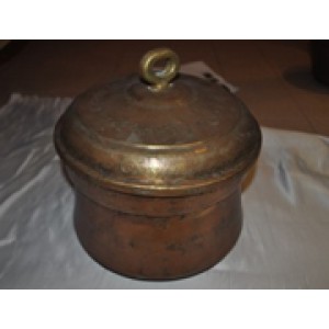 Bekas Tembaga Bertudung